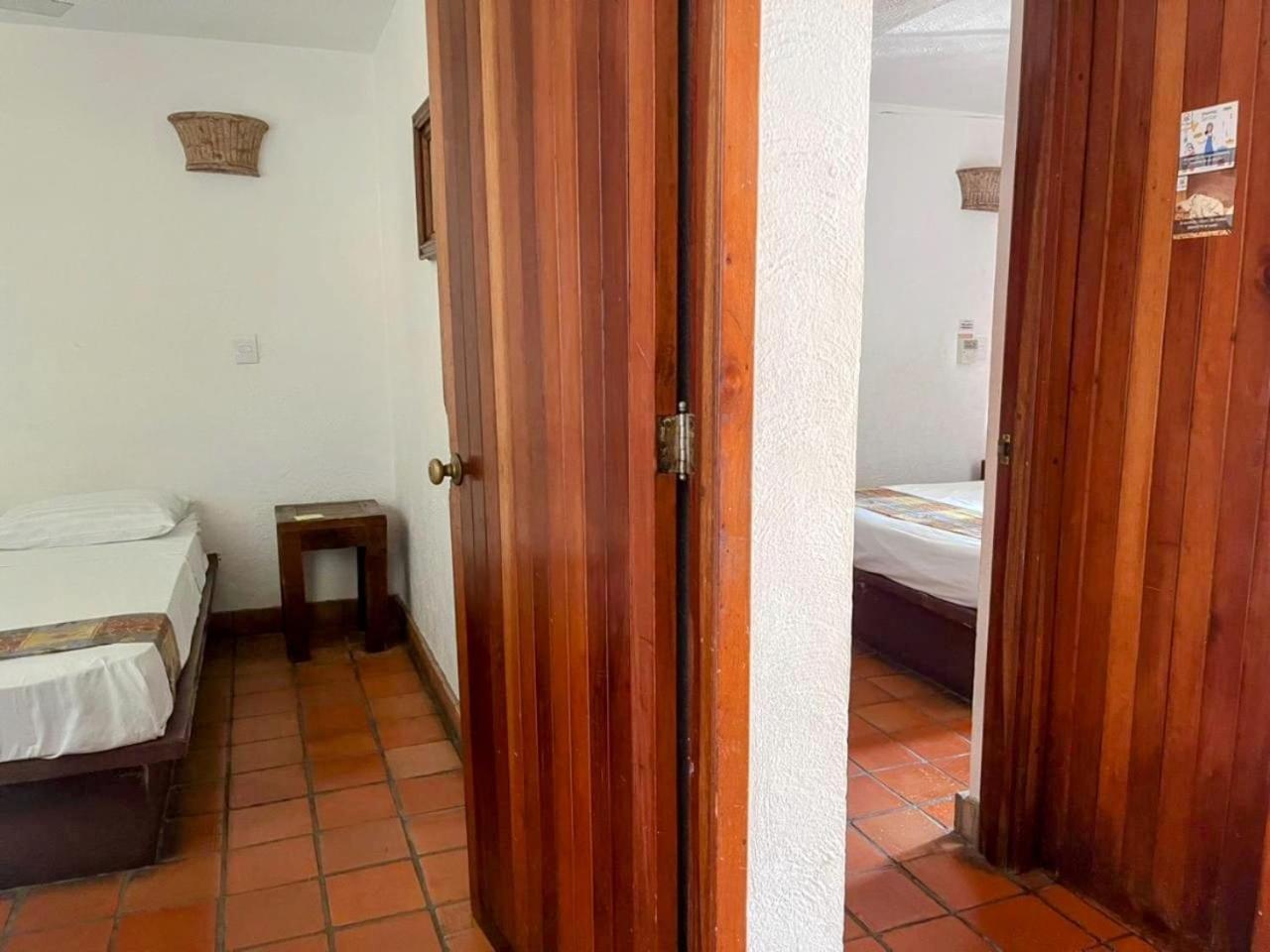 Casa Shaguiba Hotel Crucecita  Exterior photo