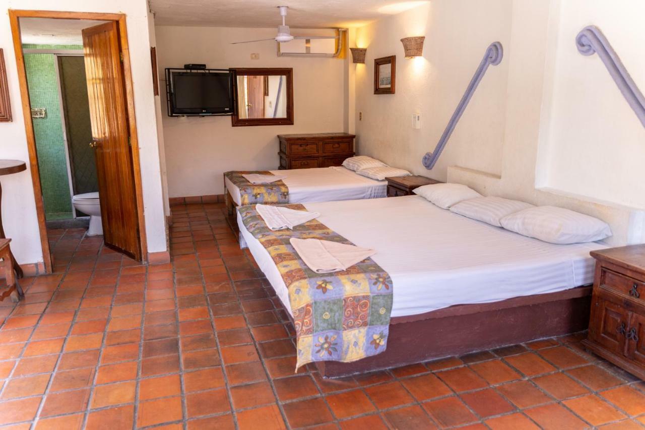 Casa Shaguiba Hotel Crucecita  Exterior photo